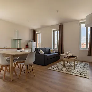 L'abeille - T3 Chaleureux Avec 2 Et 1 Canapé Lit Appartement Castelsarrasin